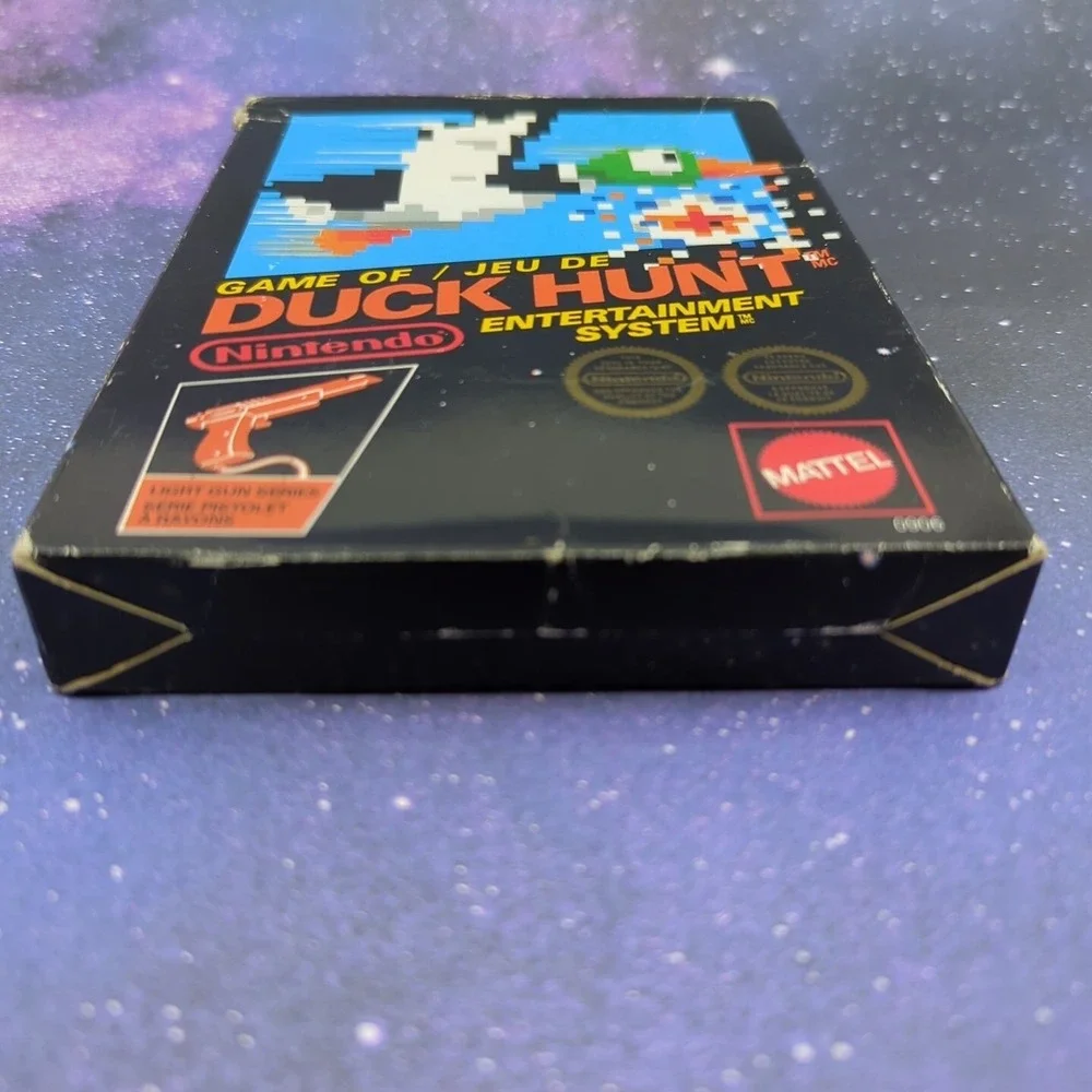 Duck Hunt (Nintendo NES 1985) MATTEL Hangtab Variant 5-Screw CIB COMPLETE Tested